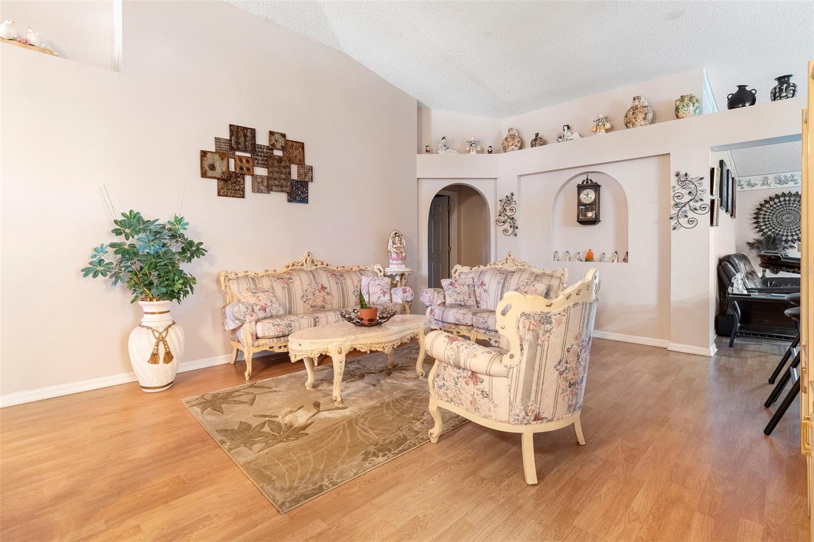 Image 25 of 49 For 26 Jett Loop