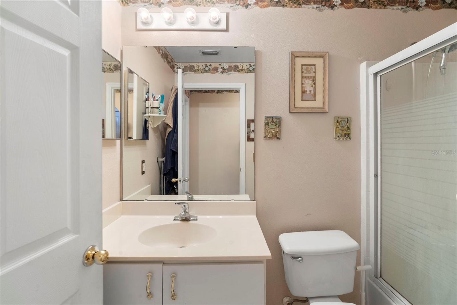 Image 29 of 49 For 26 Jett Loop