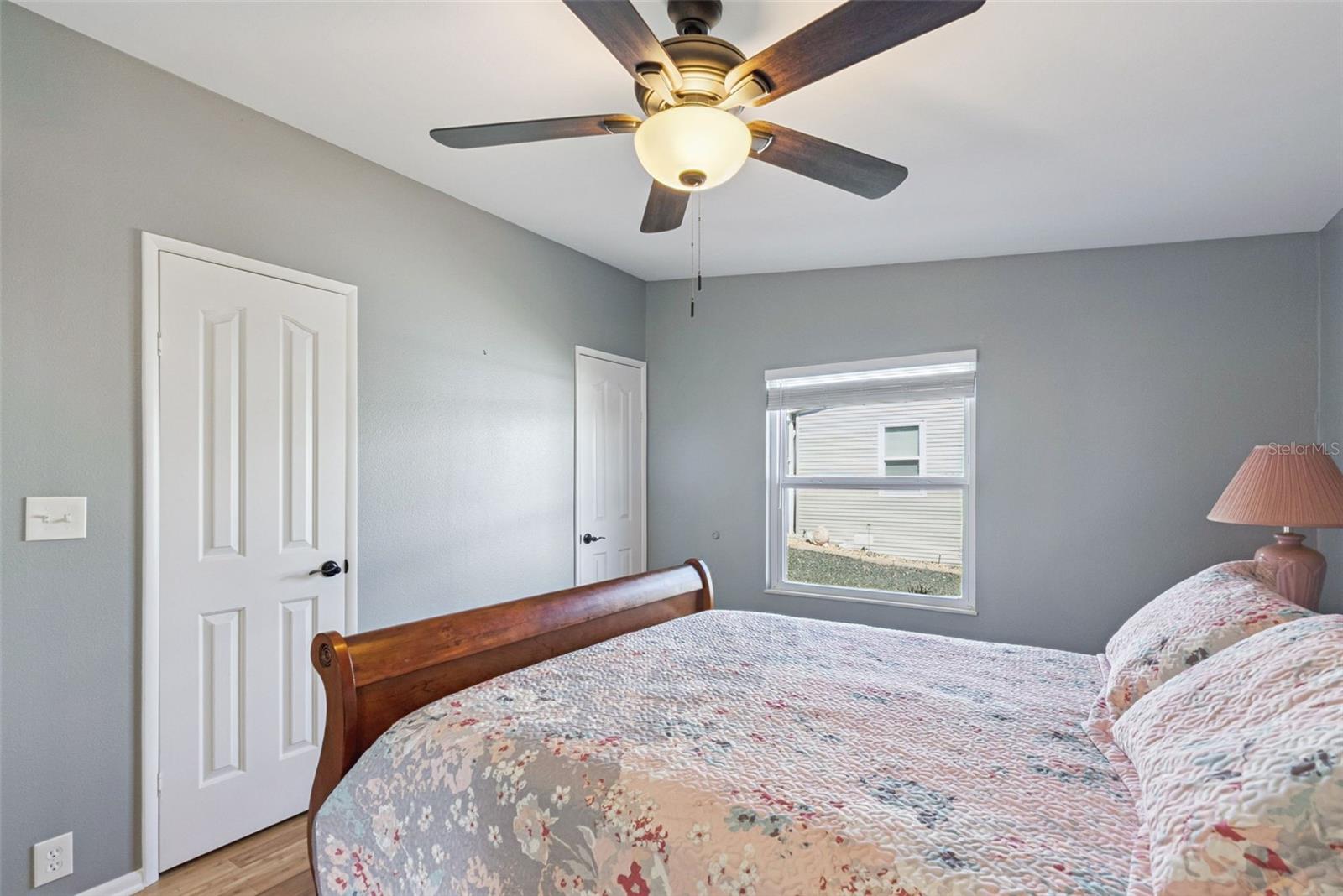 Image 13 of 33 For 11915 Salina Way