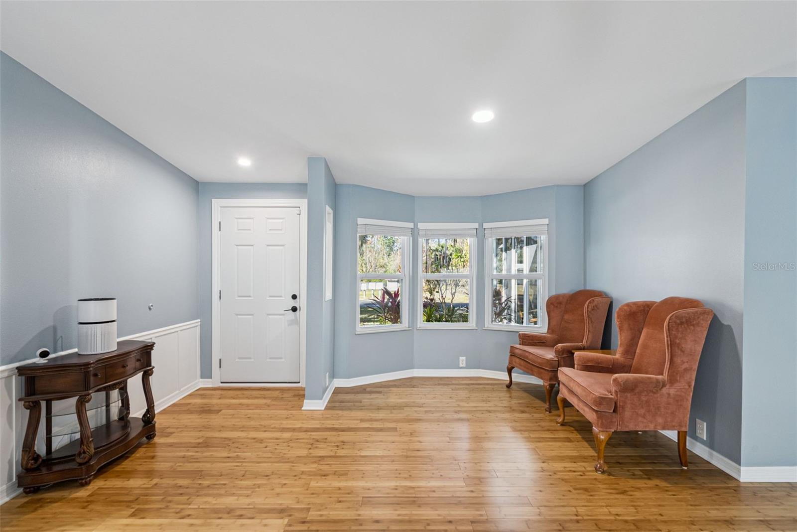 Image 5 of 33 For 11915 Salina Way