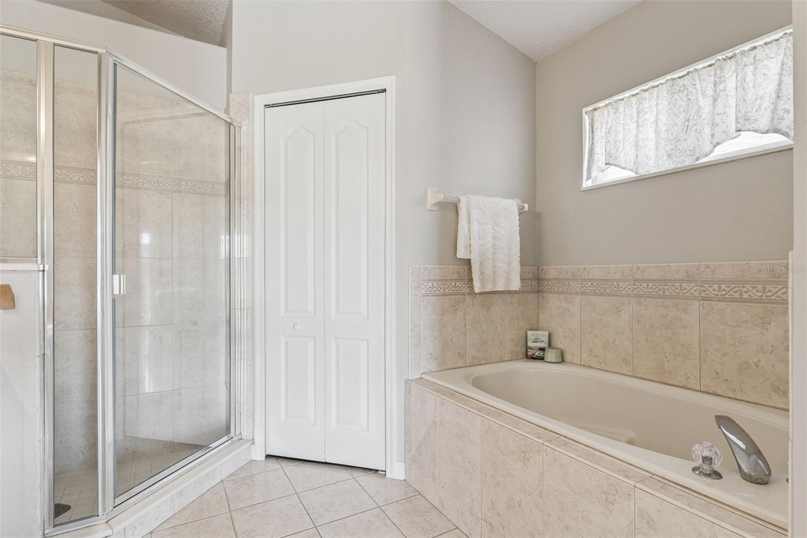 Image 27 of 48 For 15436 Amberbeam Boulevard