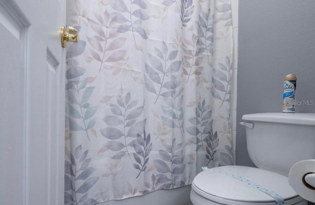 Image 23 of 39 For 4802 Cumbrian Lakes Drive