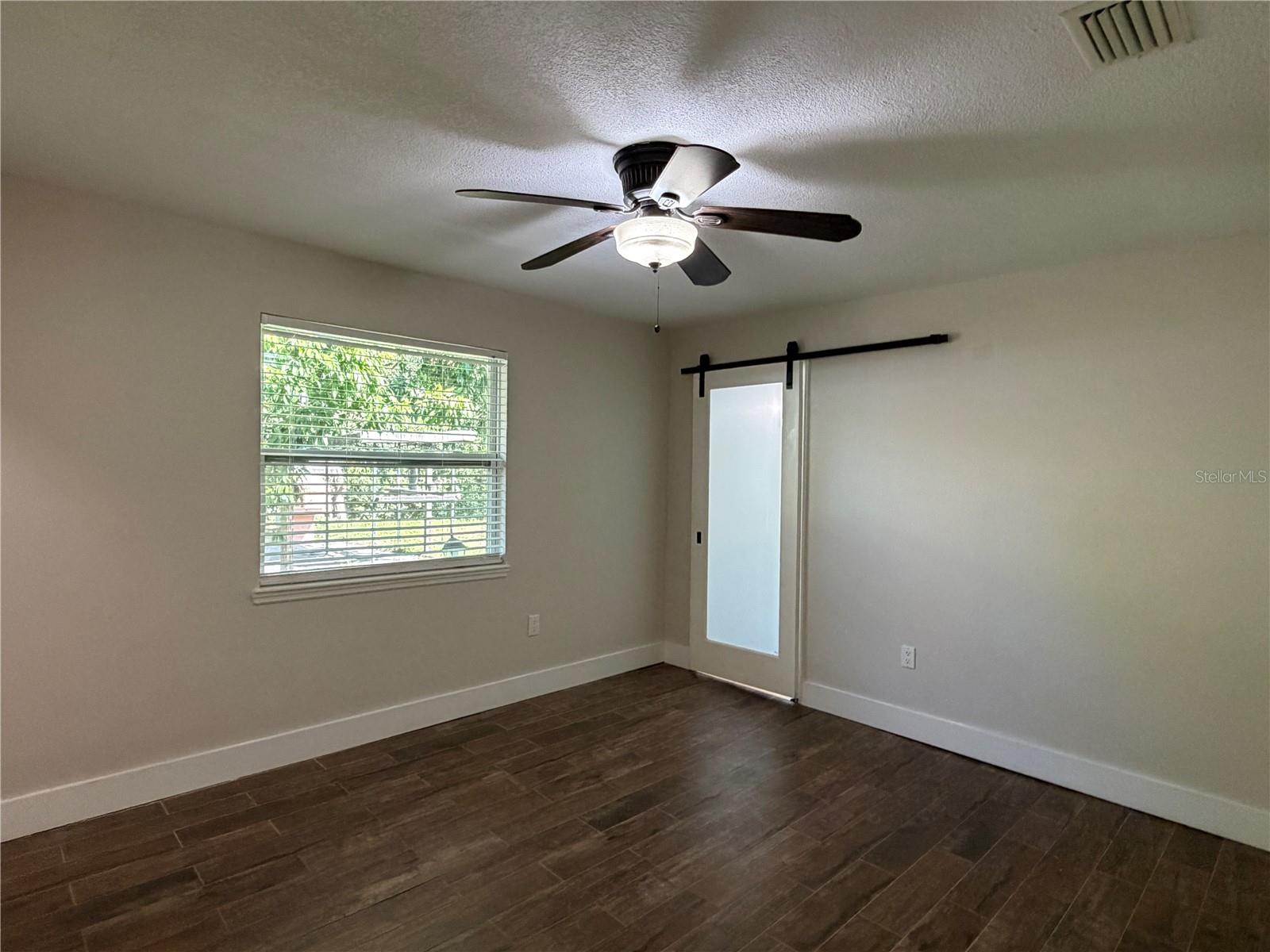 Image 22 of 30 For 14715 Bayonne Road