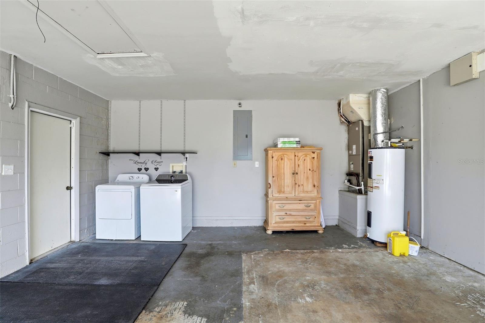 Image 23 of 29 For 2701 Carlisle Avenue