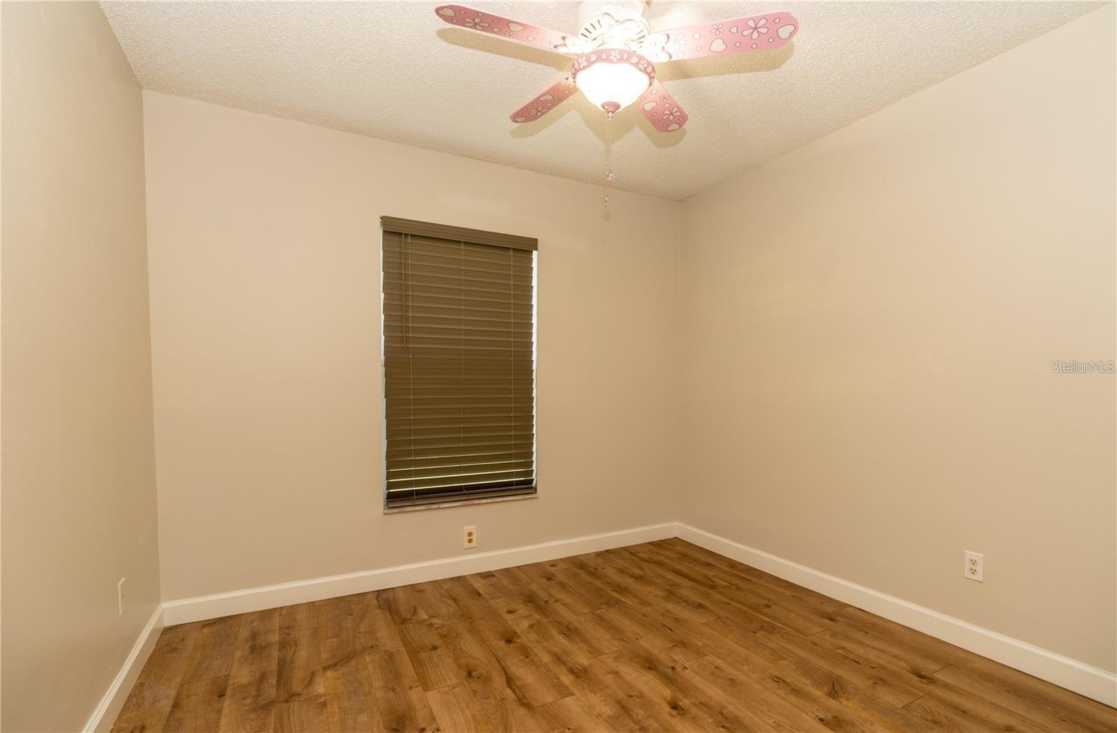 Image 20 of 27 For 11547 Grazeley Court