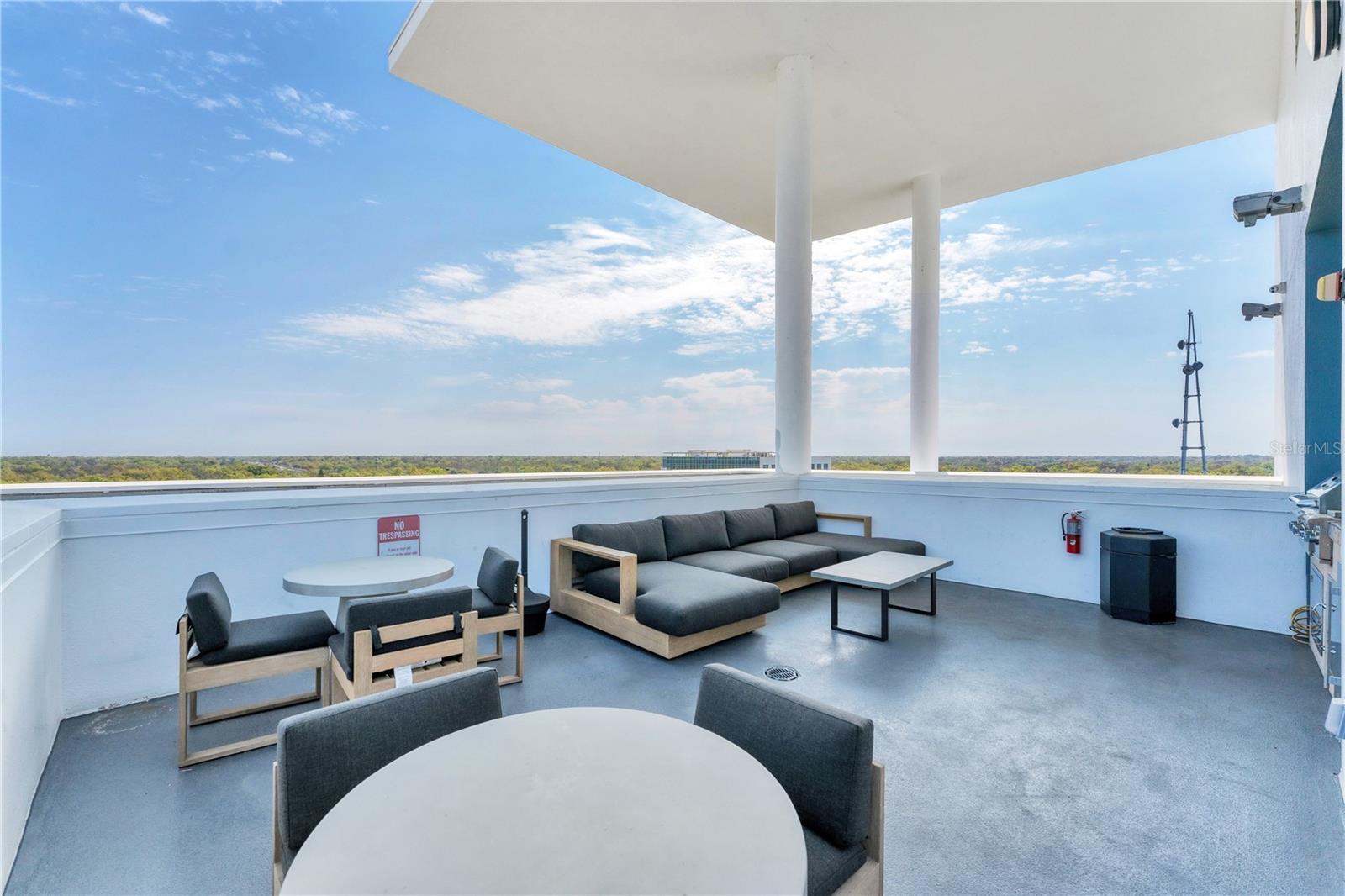 Image 14 of 23 For 525 Jackson Street 5