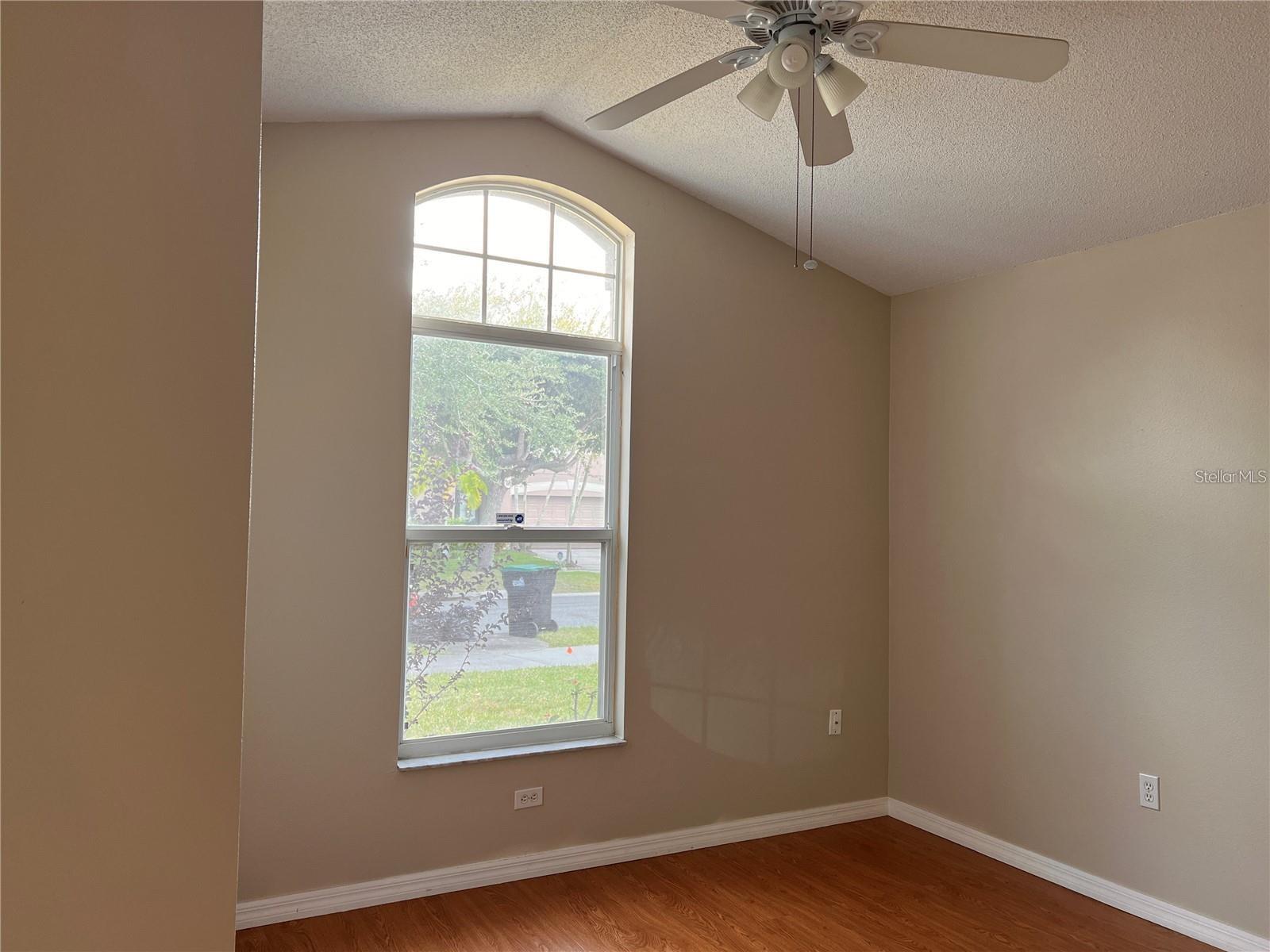 Image 18 of 27 For 13520 Hawkeye Drive