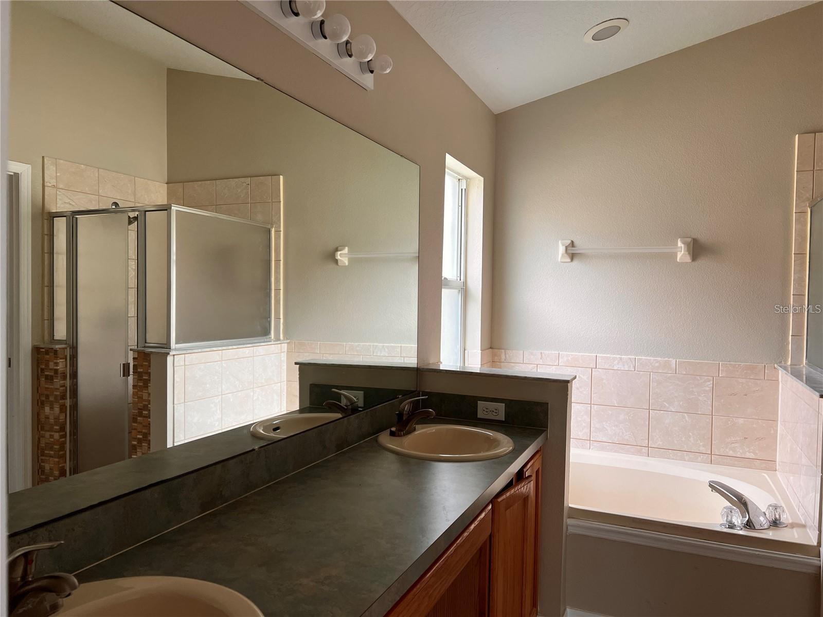 Image 22 of 27 For 13520 Hawkeye Drive