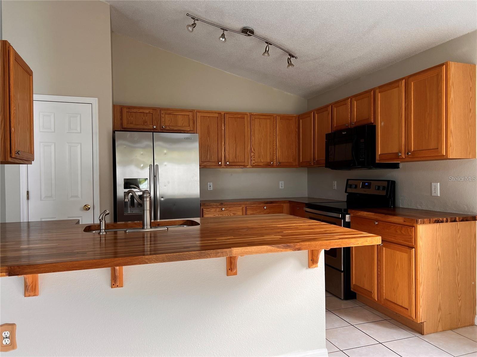 Image 7 of 27 For 13520 Hawkeye Drive