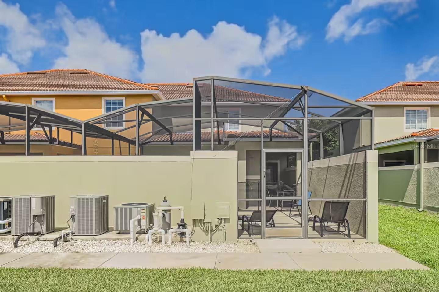 Image 21 of 24 For 3055 Beach Palm Avenue