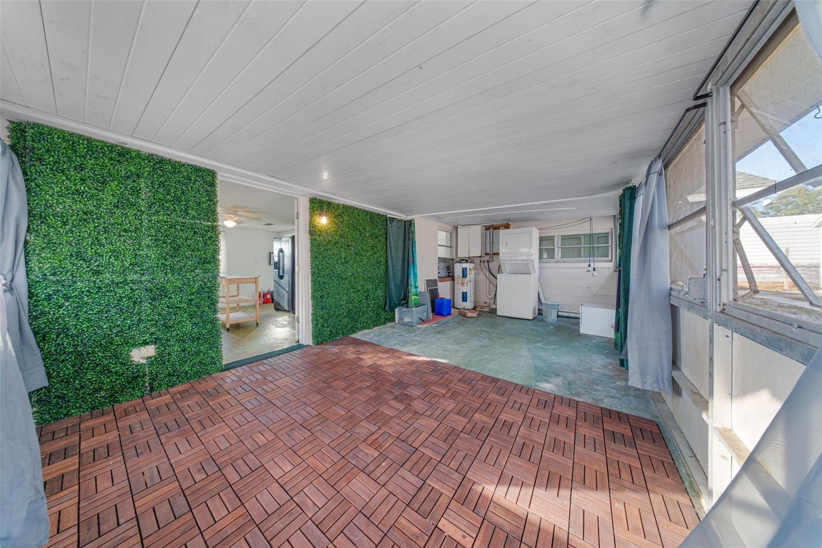 Image 28 of 42 For 421 Pleasant Street