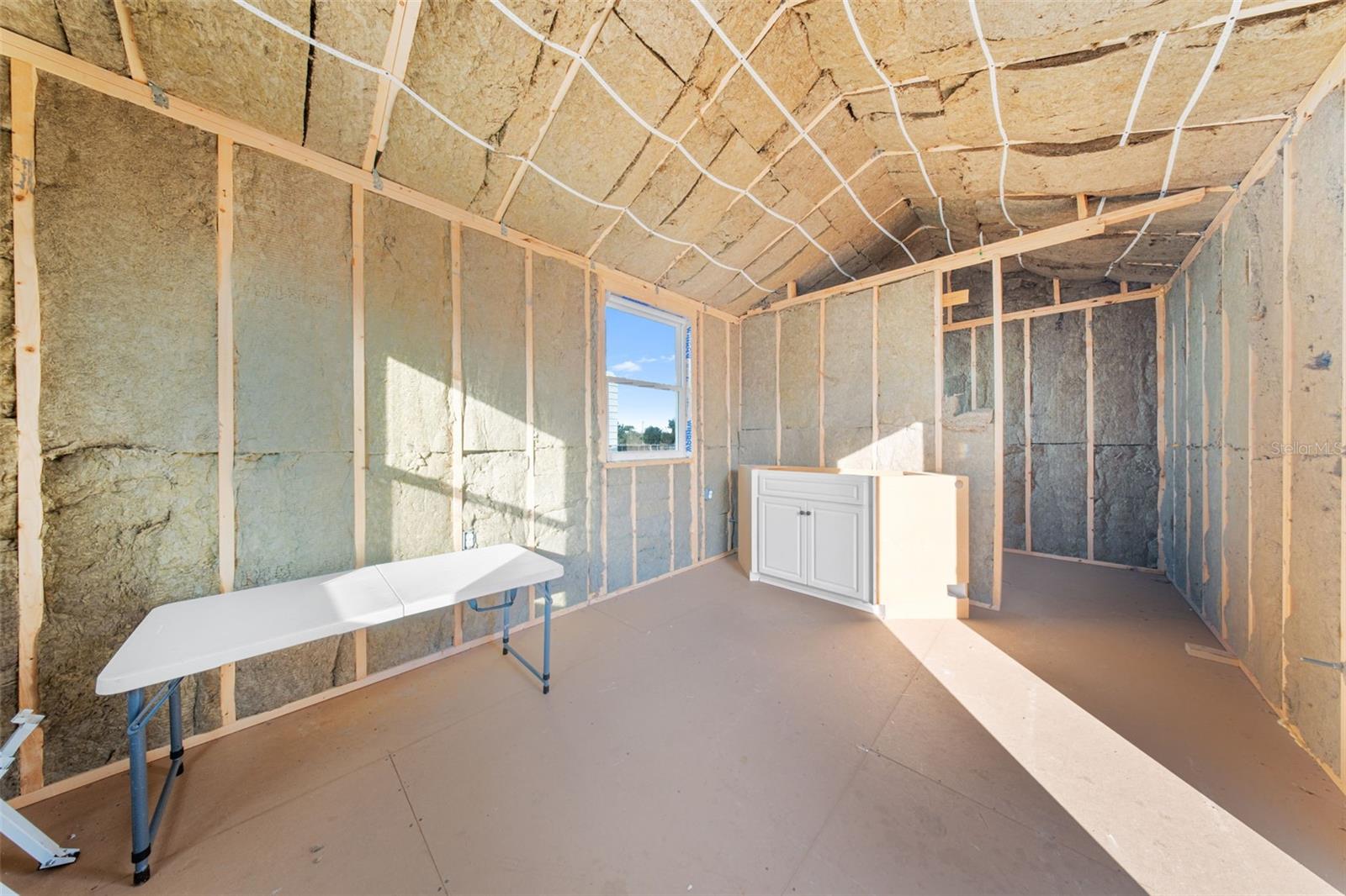 Image 29 of 42 For 421 Pleasant Street