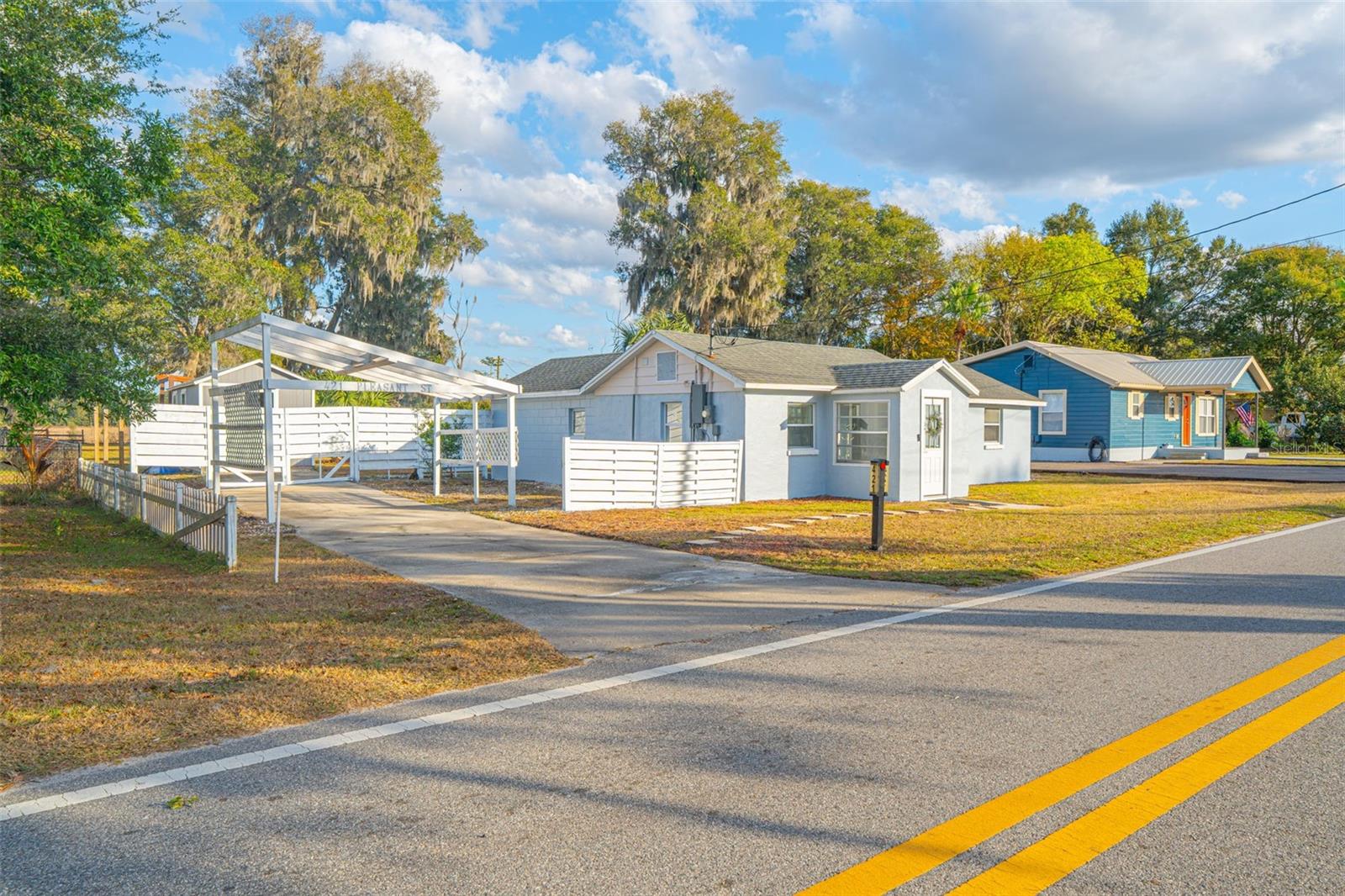 Image 5 of 42 For 421 Pleasant Street