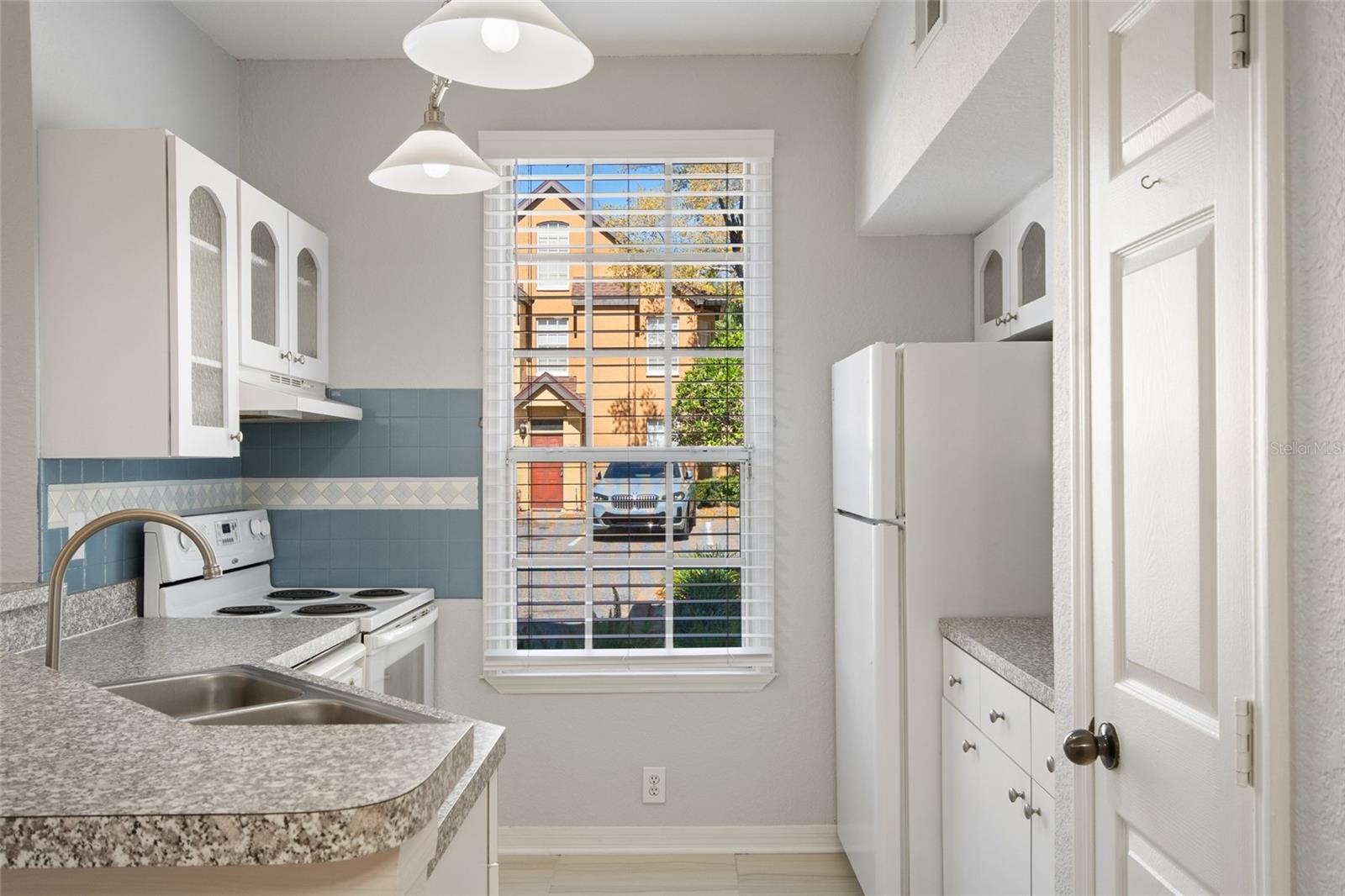 Image 9 of 31 For 6384 Raleigh Street 2205