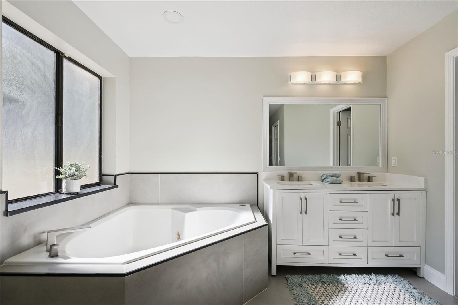 Image 15 of 60 For 1157 Woodland Terrace Trail