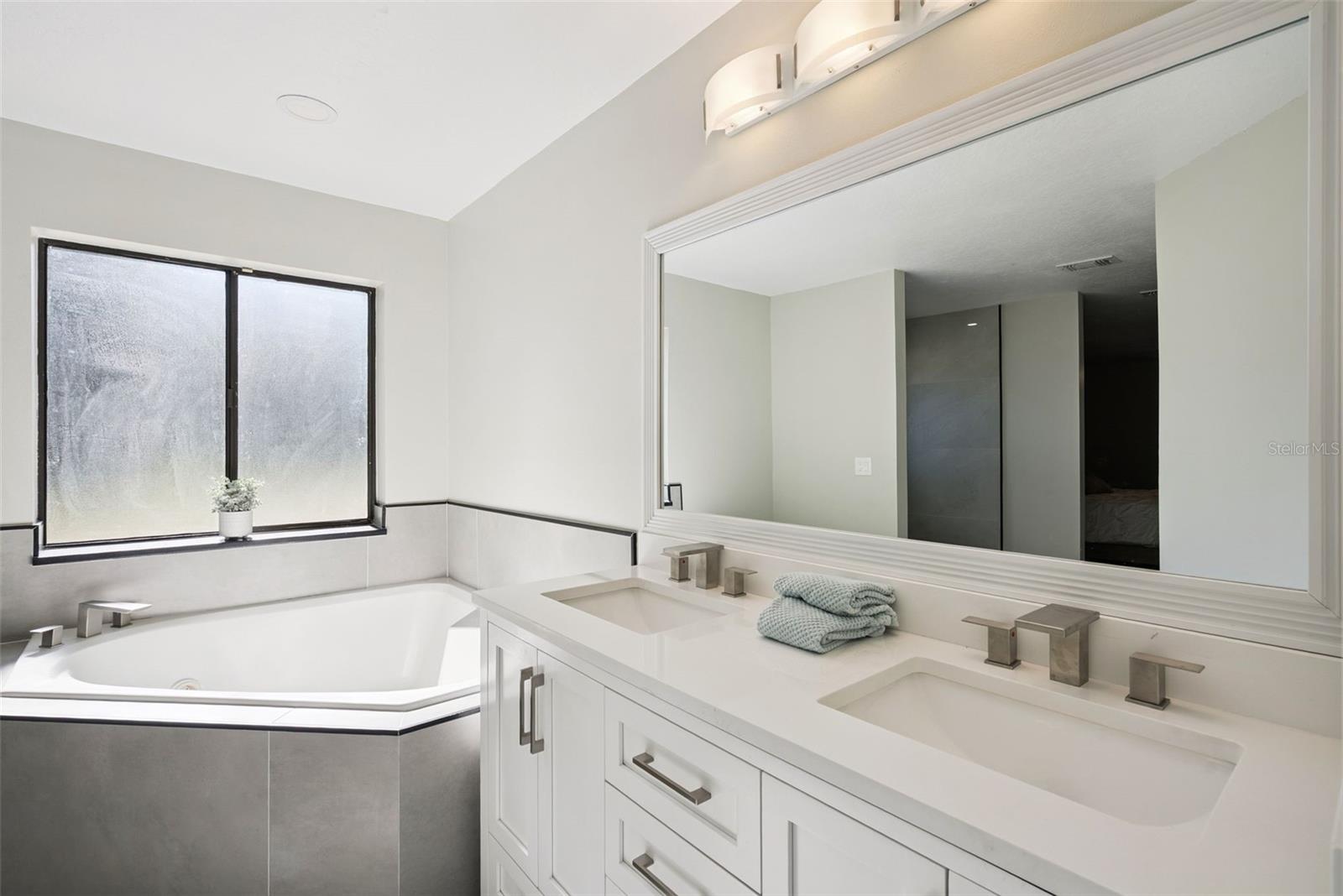 Image 19 of 60 For 1157 Woodland Terrace Trail