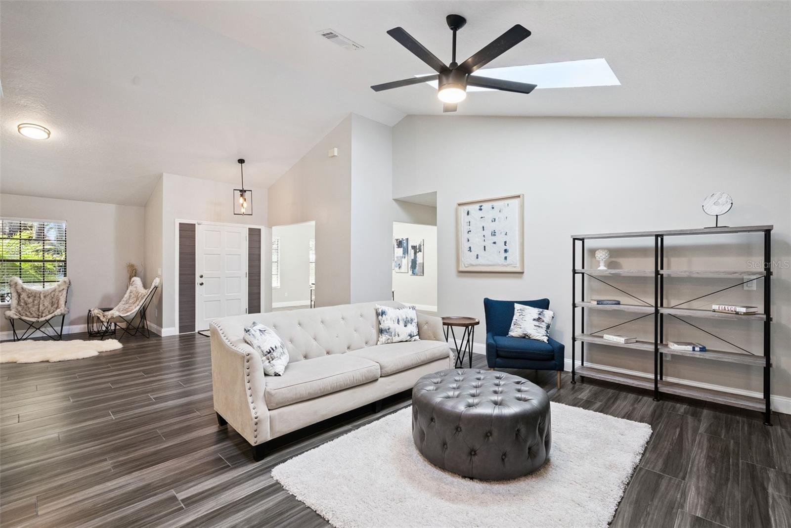 Image 4 of 60 For 1157 Woodland Terrace Trail