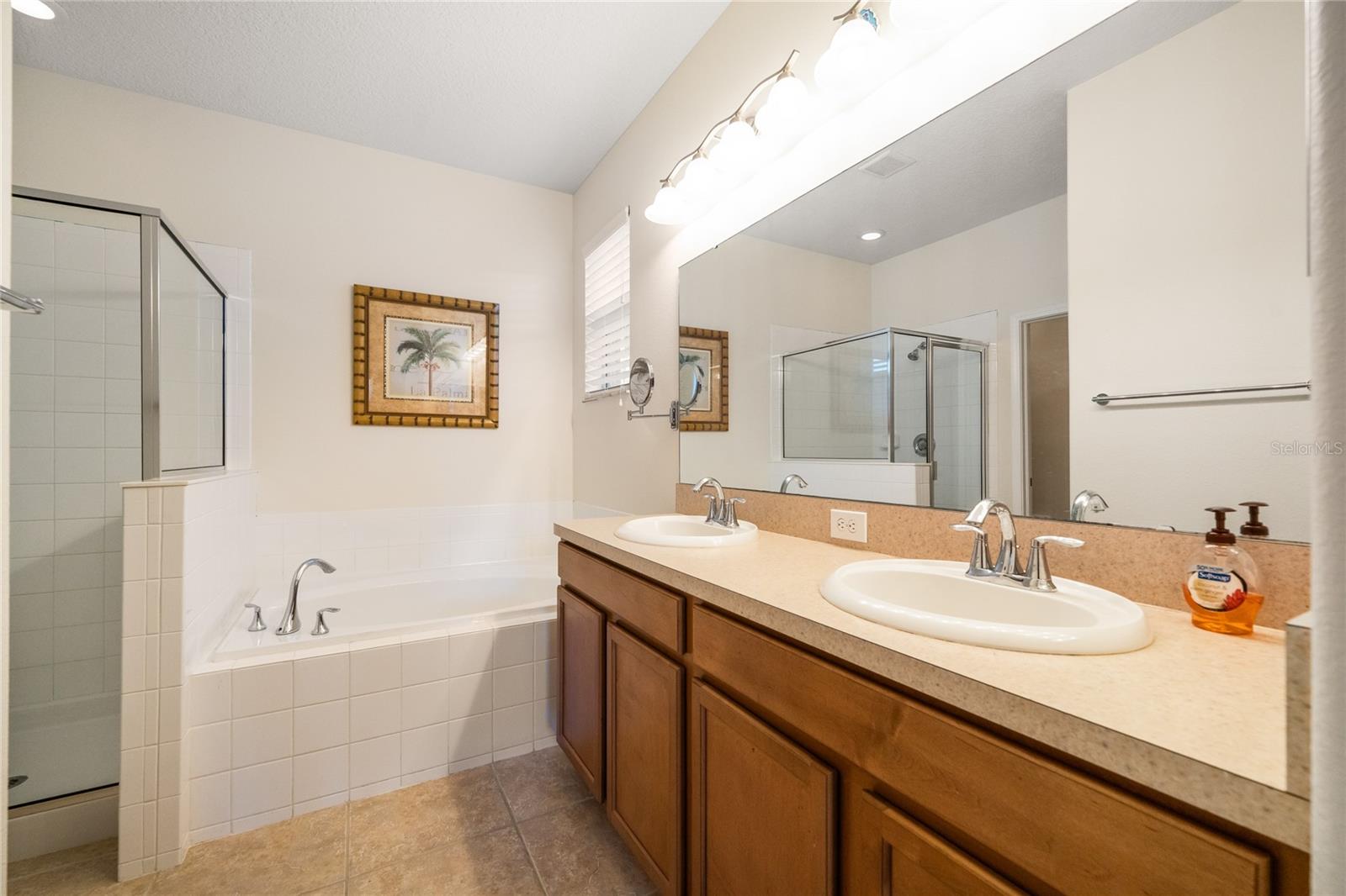 Image 12 of 23 For 337 Bella Rosa Circle