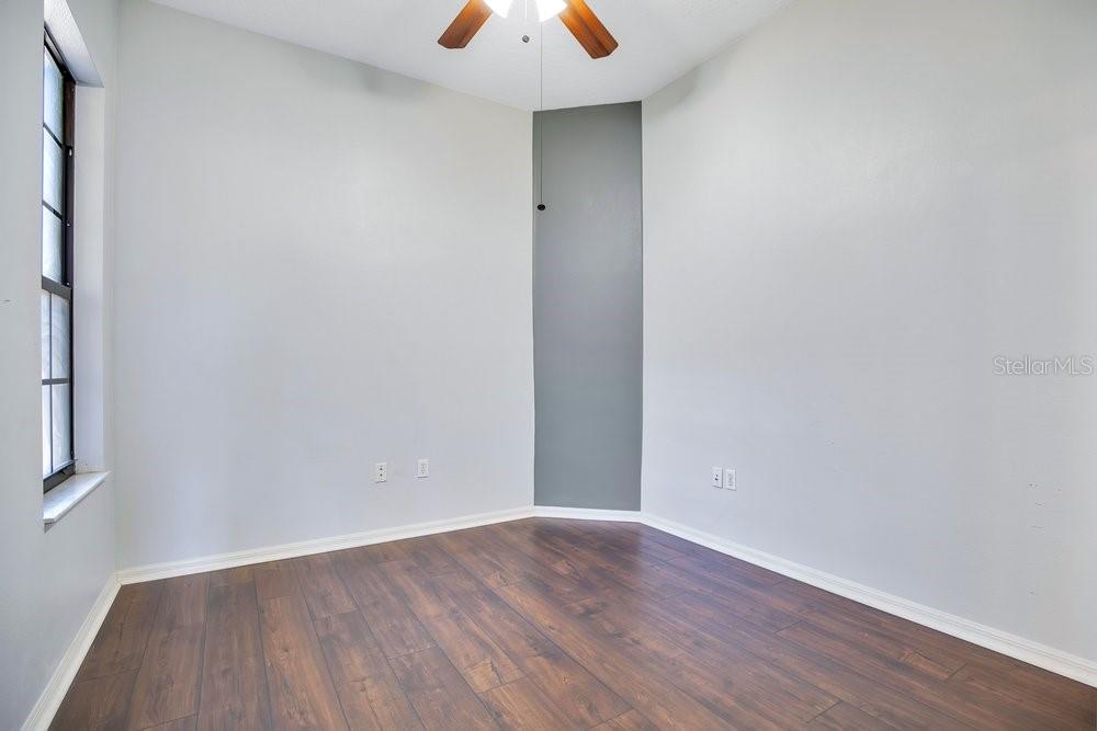 Image 24 of 40 For 1918 Golf Oak Drive