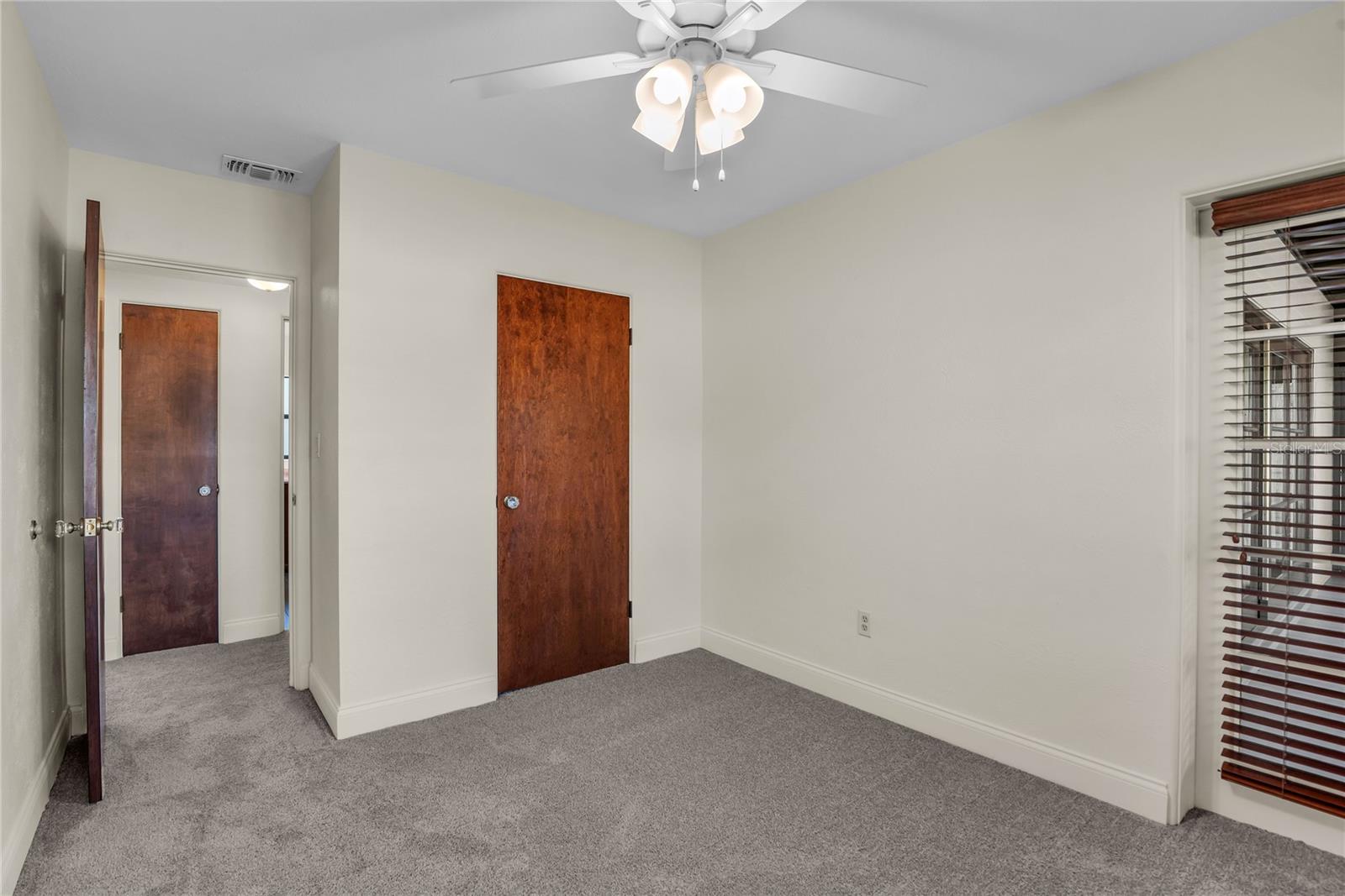 Image 11 of 28 For 3915 Pelican Lane