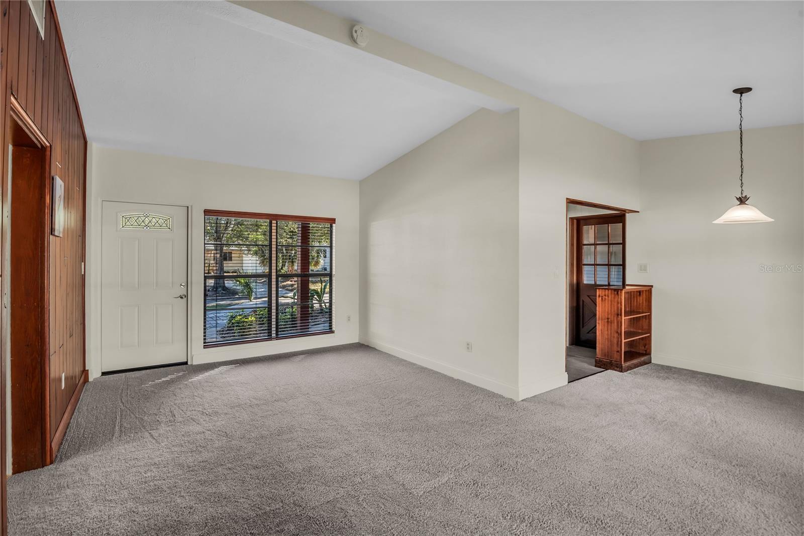 Image 13 of 28 For 3915 Pelican Lane