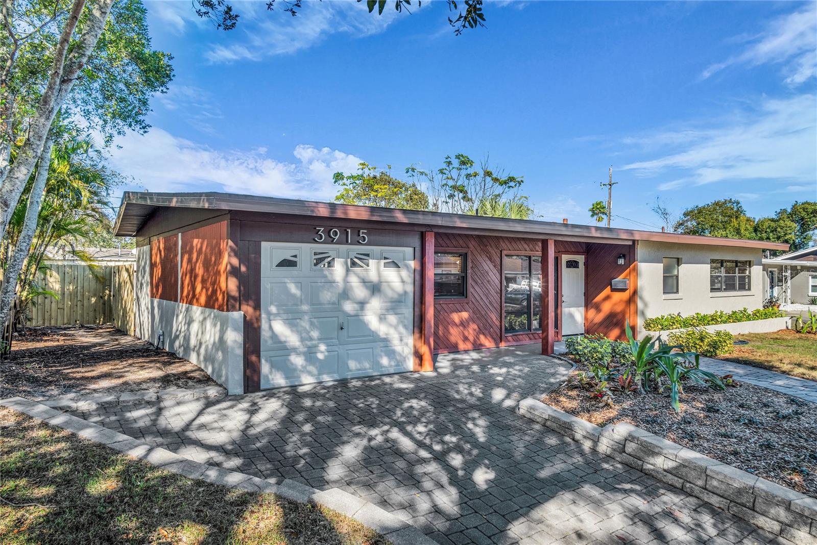 Image 2 of 28 For 3915 Pelican Lane