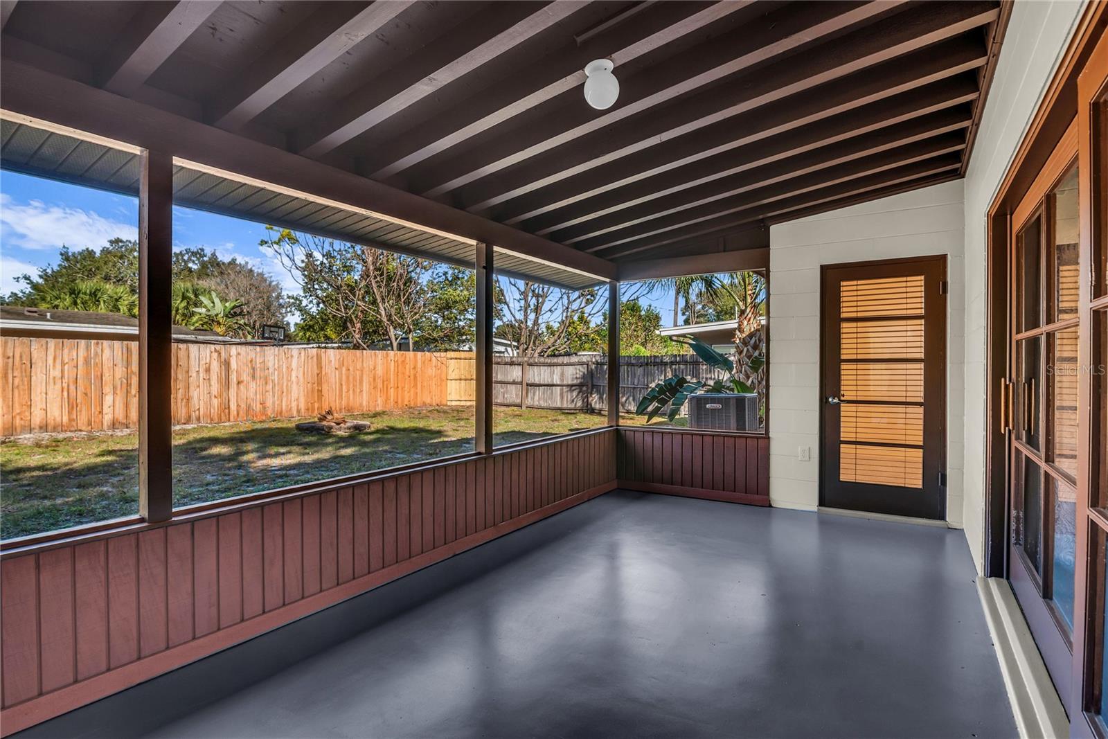 Image 23 of 28 For 3915 Pelican Lane