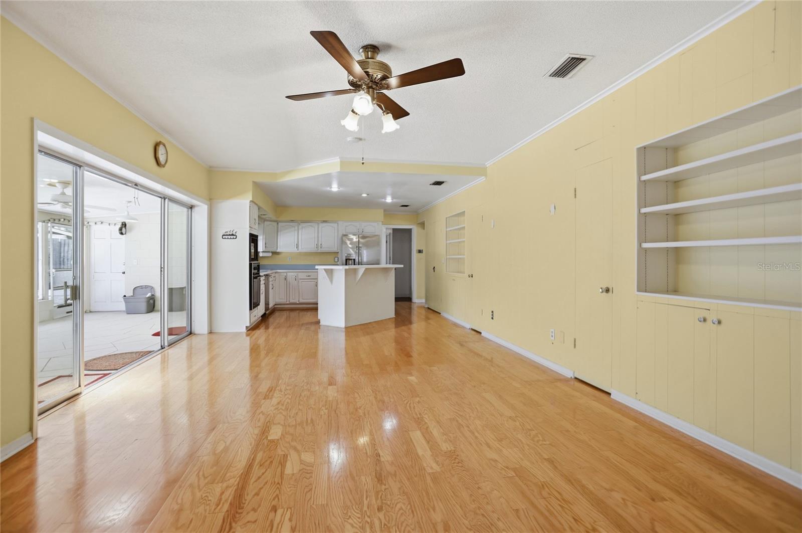 Image 15 of 65 For 570 Dommerich Drive