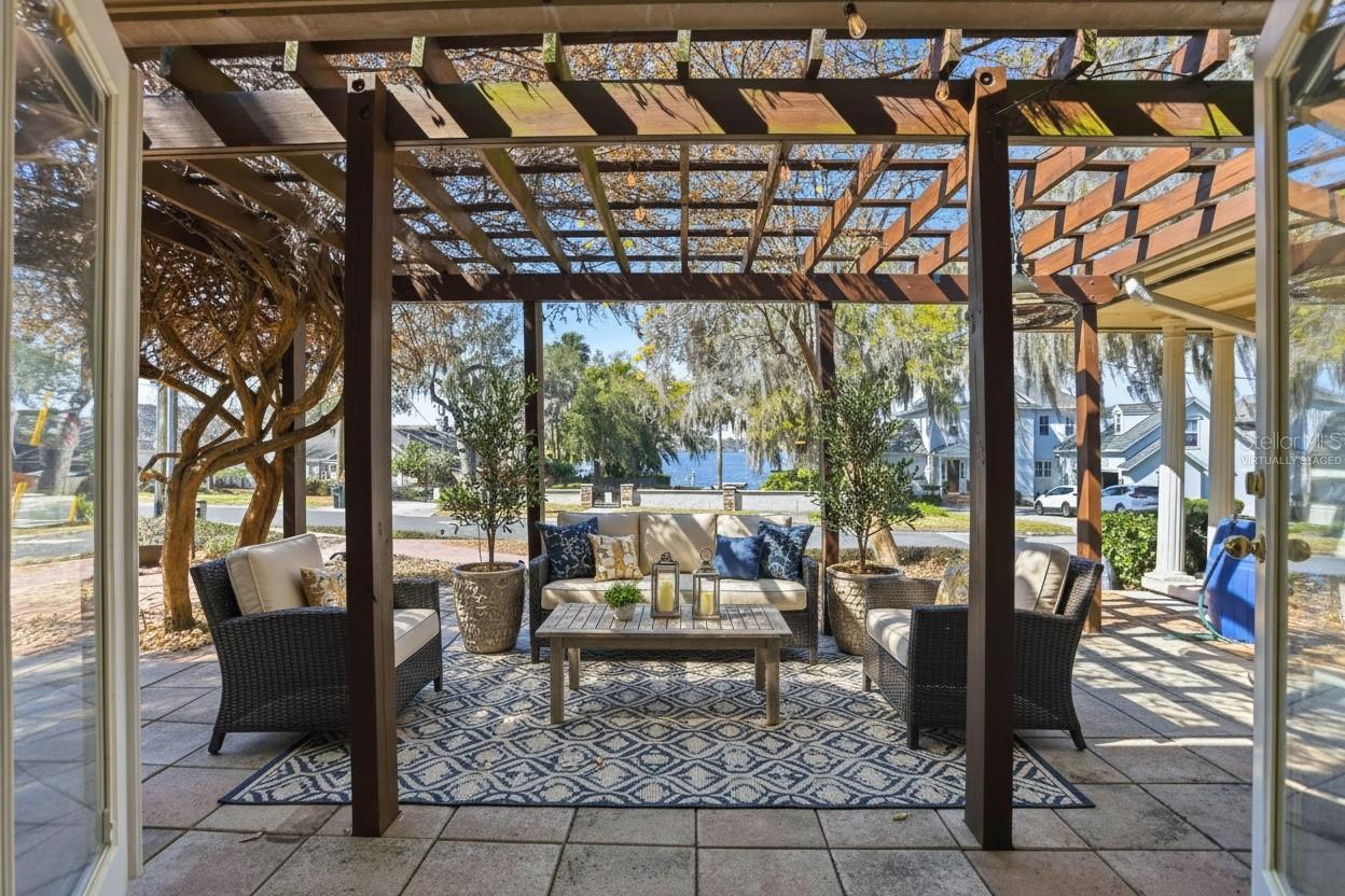 Image 2 of 65 For 570 Dommerich Drive