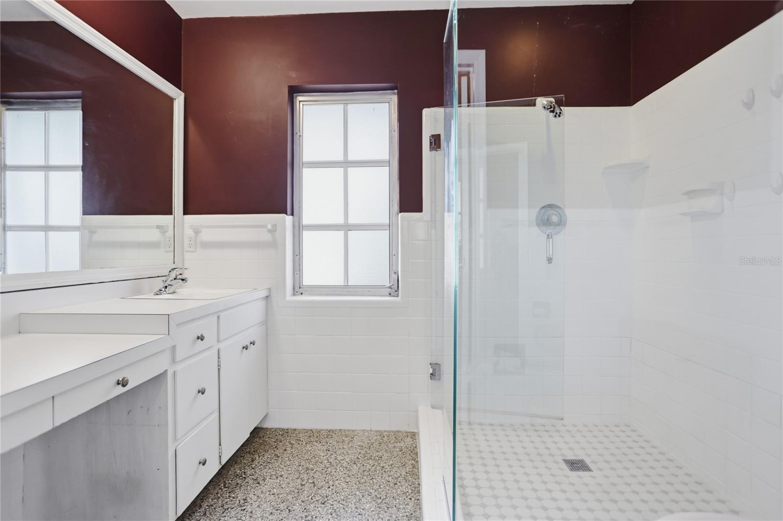 Image 22 of 65 For 570 Dommerich Drive