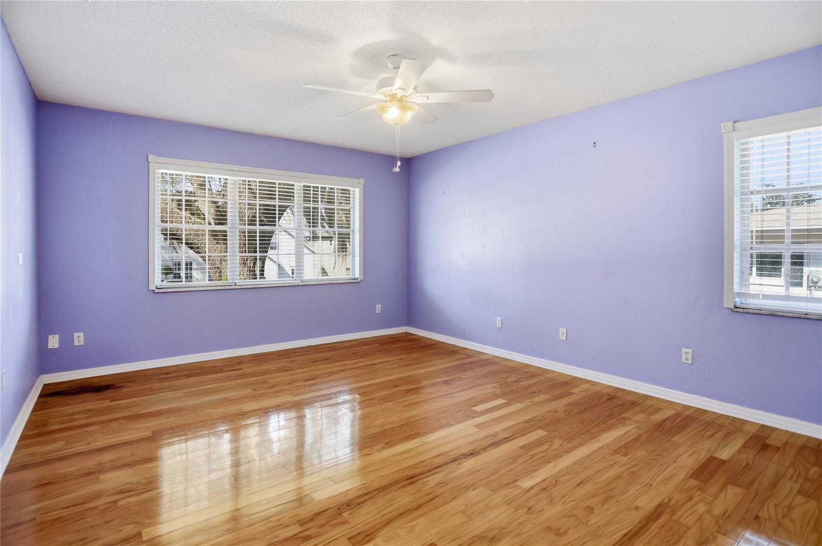 Image 23 of 65 For 570 Dommerich Drive