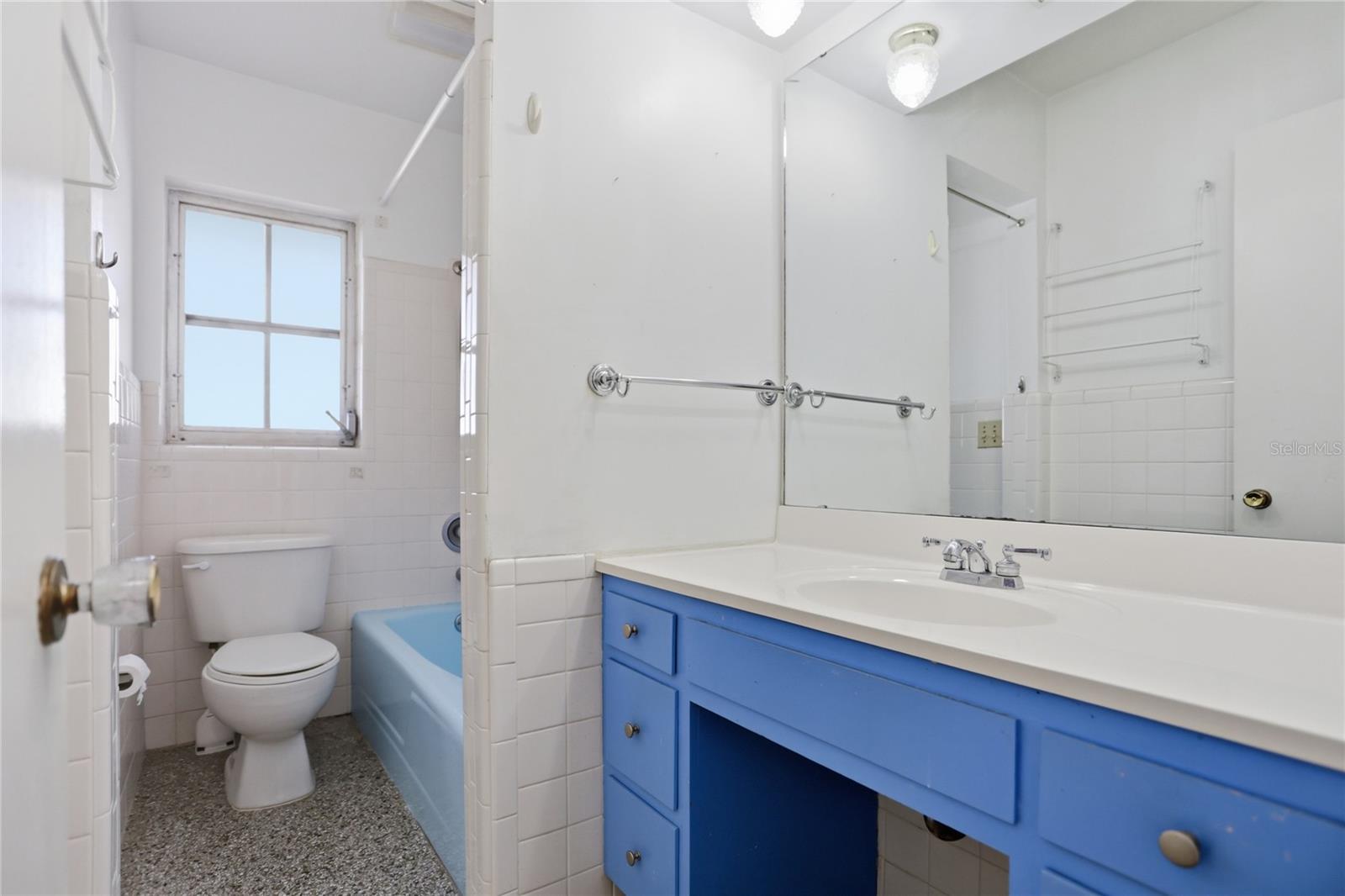 Image 25 of 65 For 570 Dommerich Drive