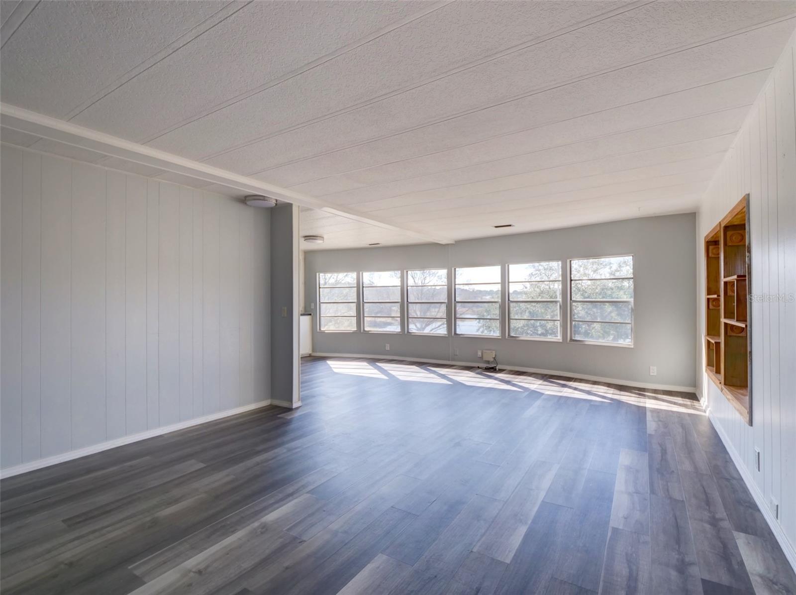 Image 14 of 45 For 2218 Orangewood Circle 1540