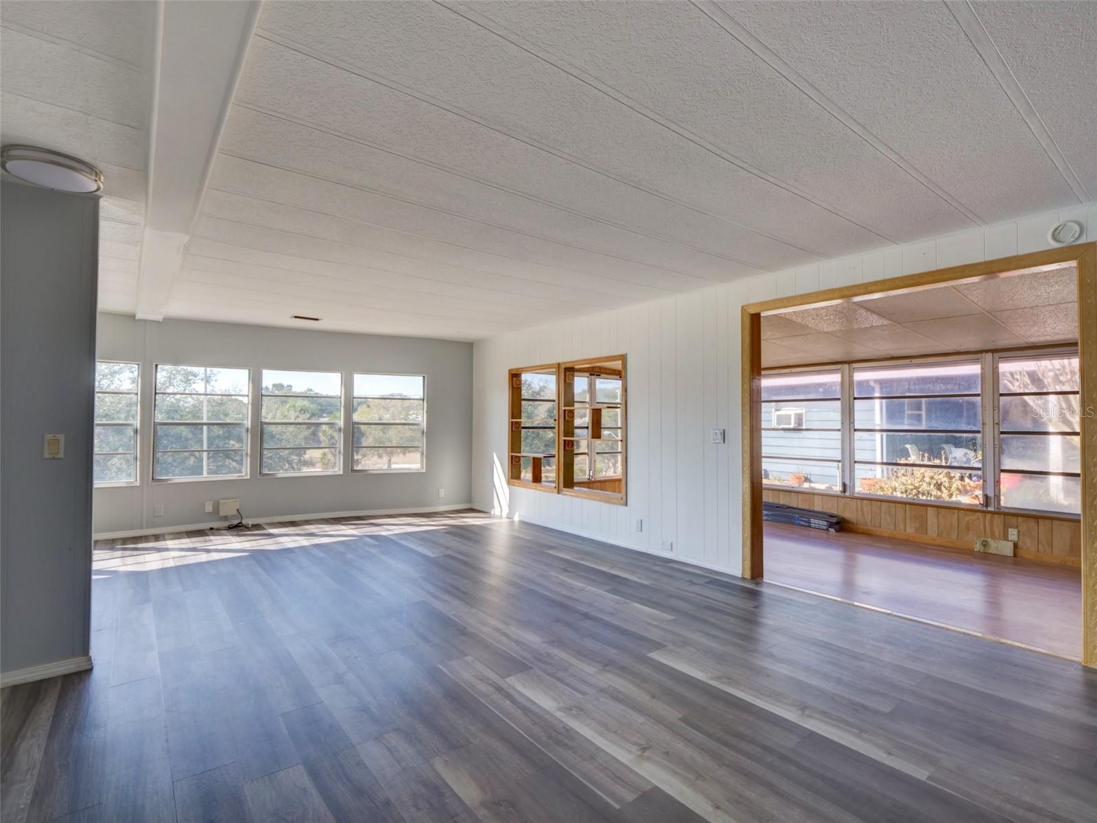 Image 15 of 45 For 2218 Orangewood Circle 1540