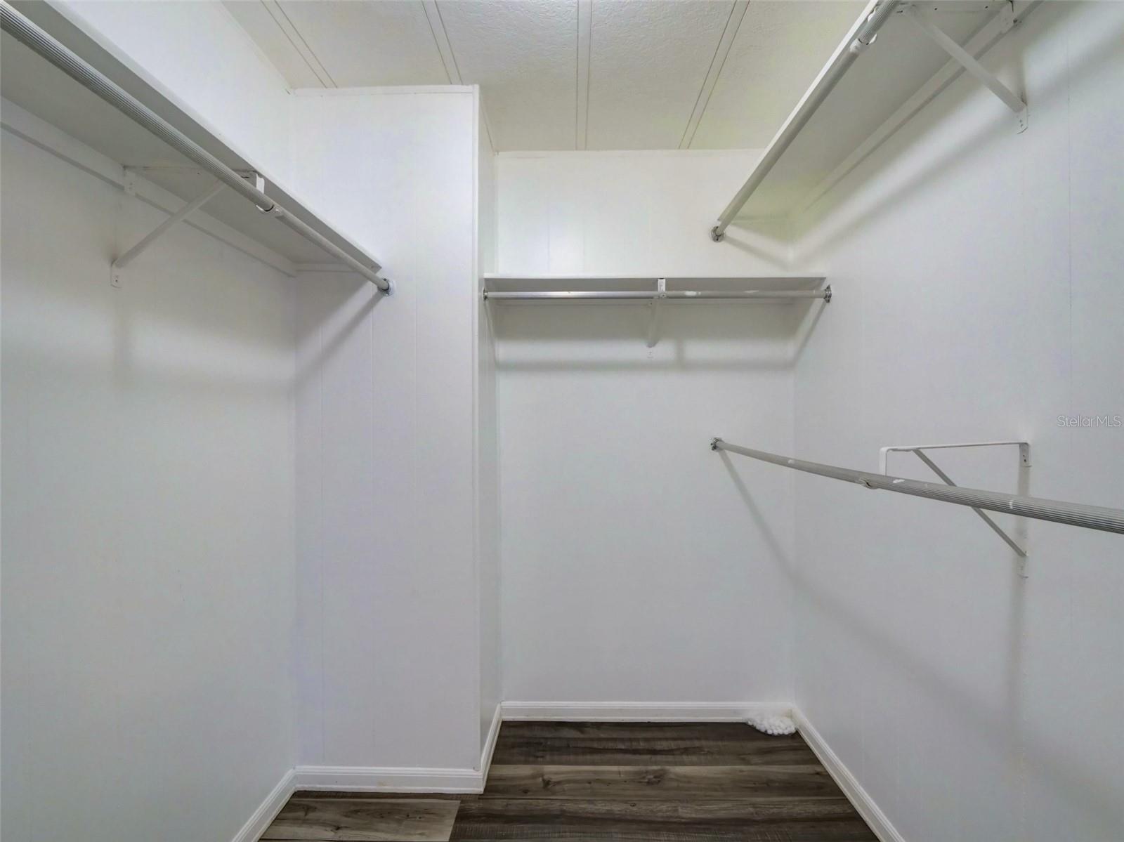 Image 27 of 45 For 2218 Orangewood Circle 1540