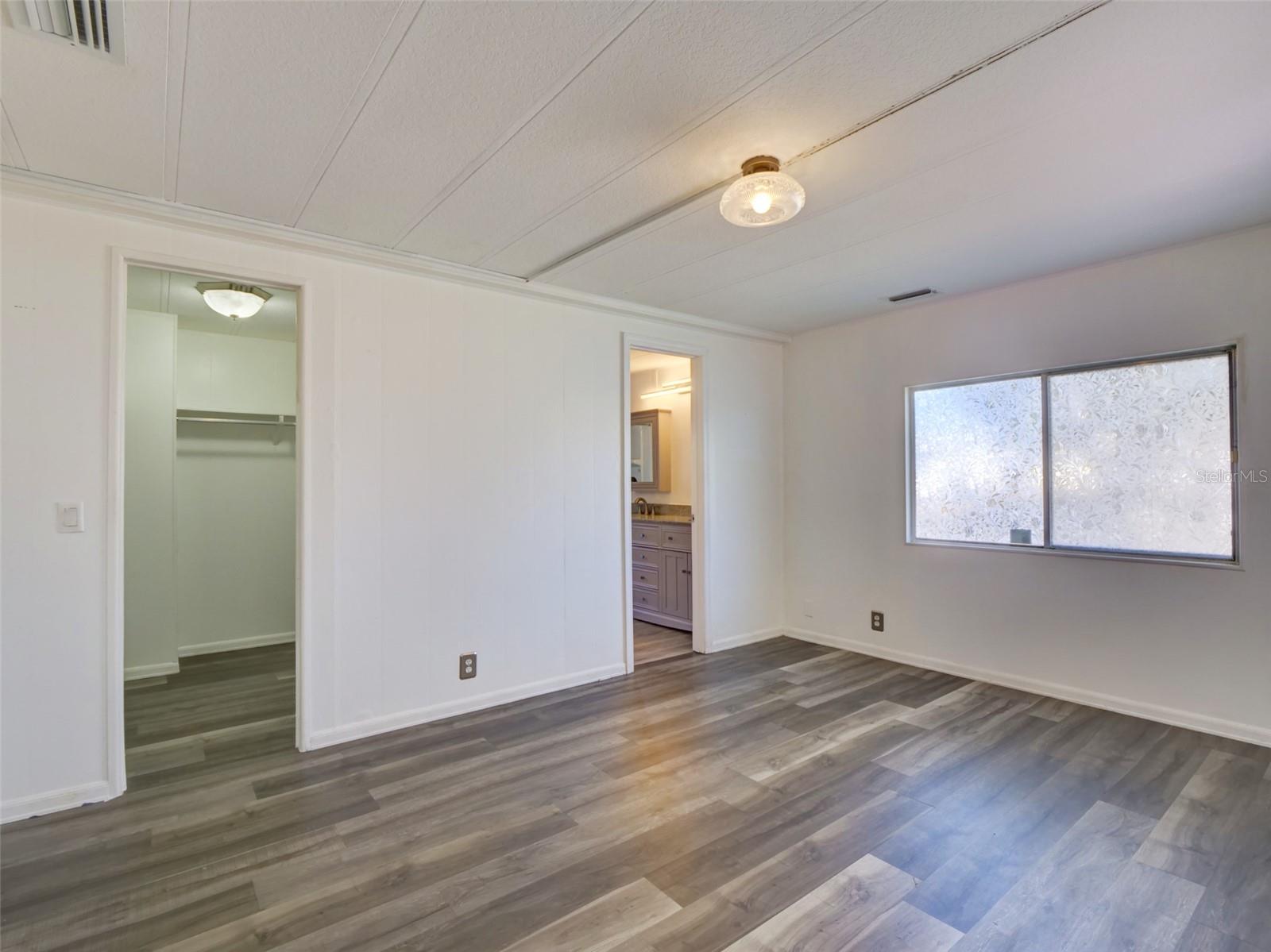 Image 28 of 45 For 2218 Orangewood Circle 1540