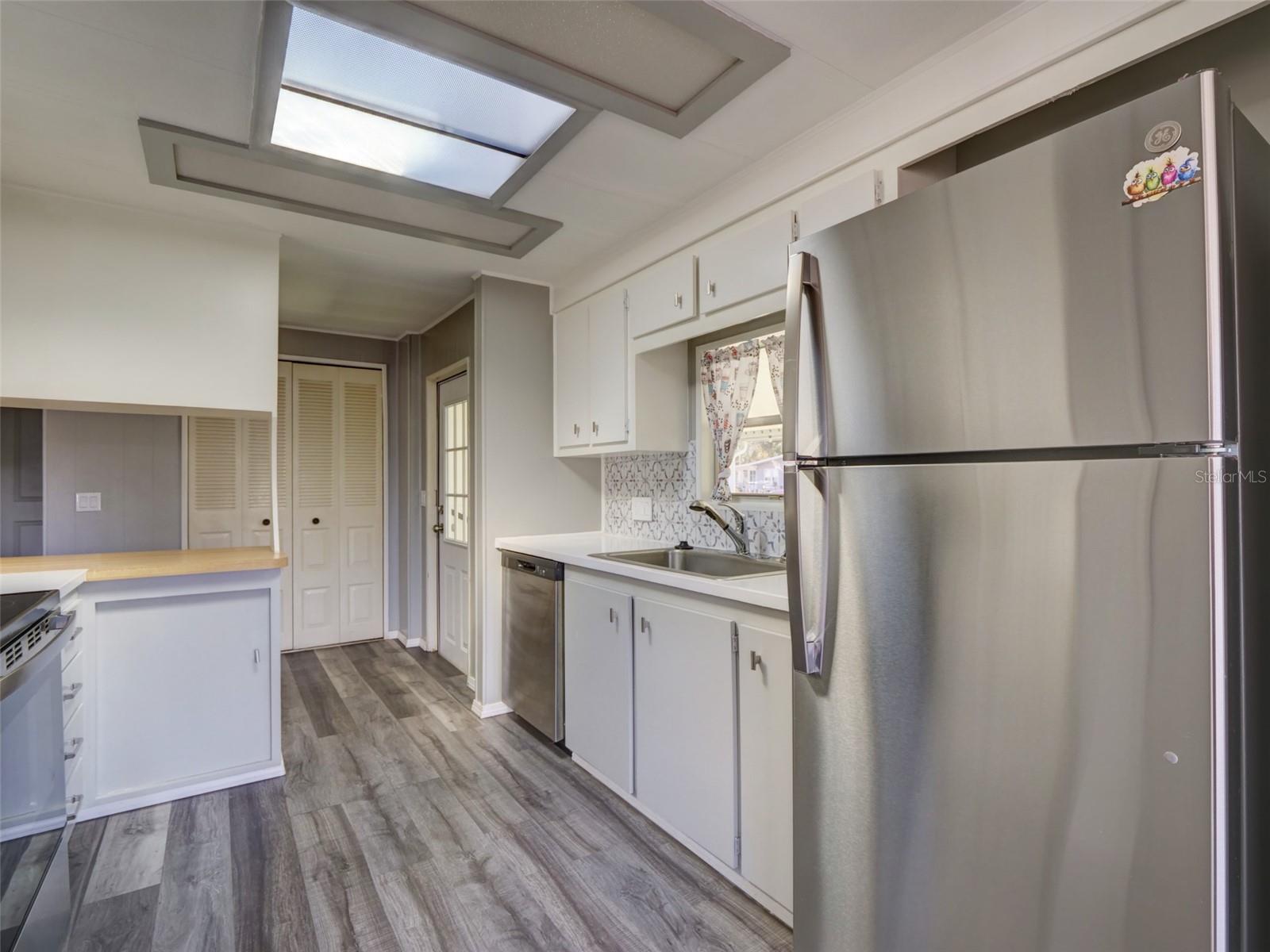 Image 7 of 45 For 2218 Orangewood Circle 1540