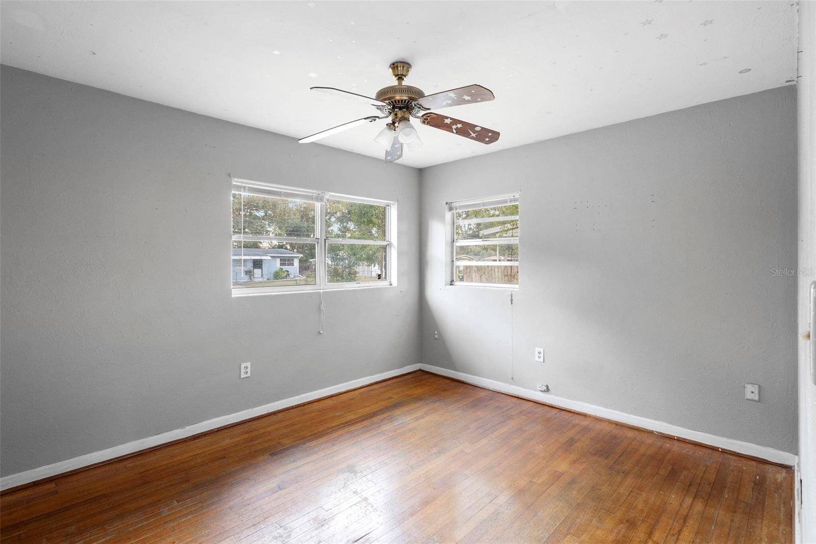 Image 11 of 17 For 3600 Amigos Avenue