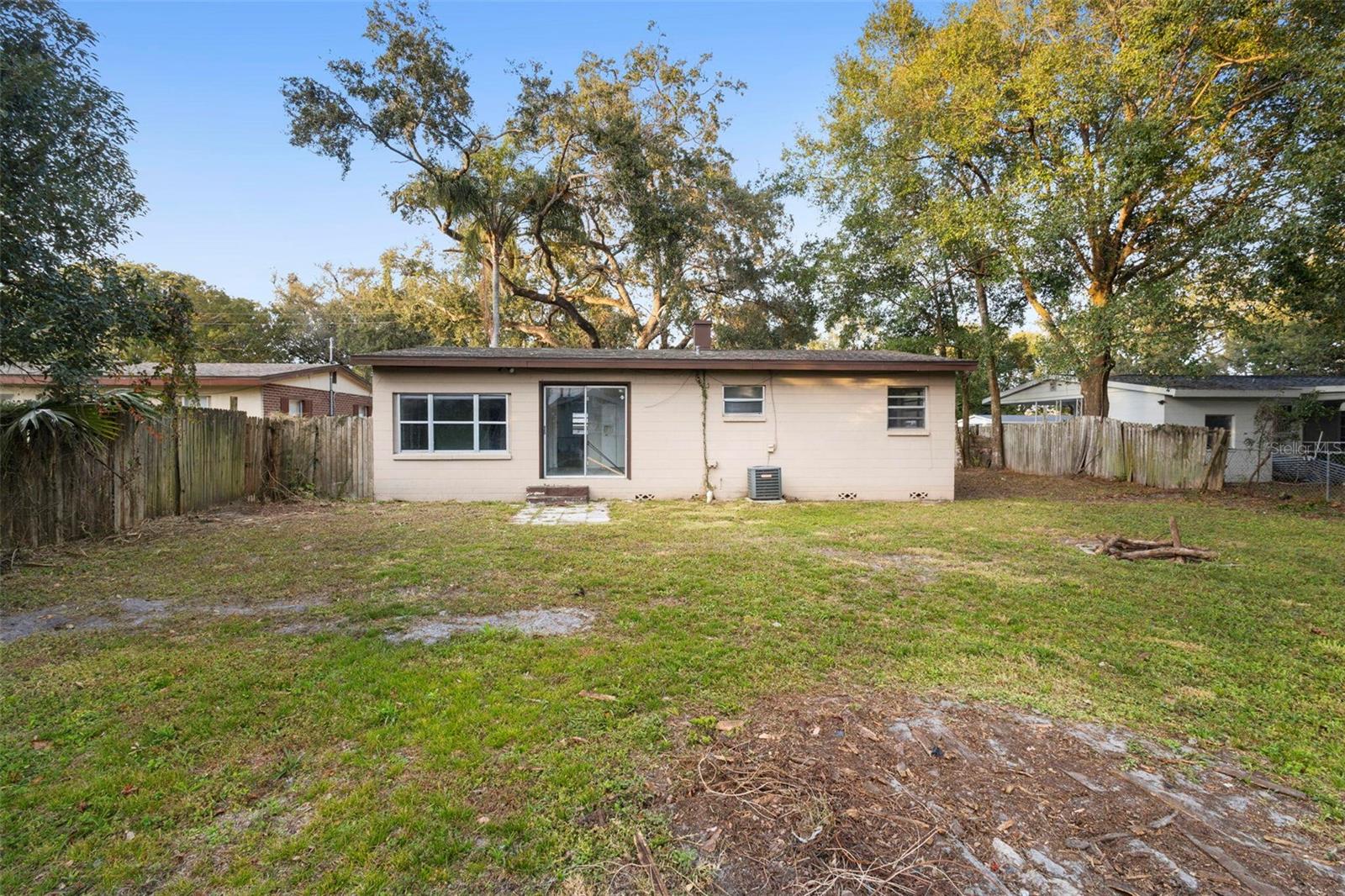 Image 15 of 17 For 3600 Amigos Avenue