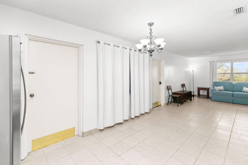 Image 11 of 24 For 4304 London Town Road D224