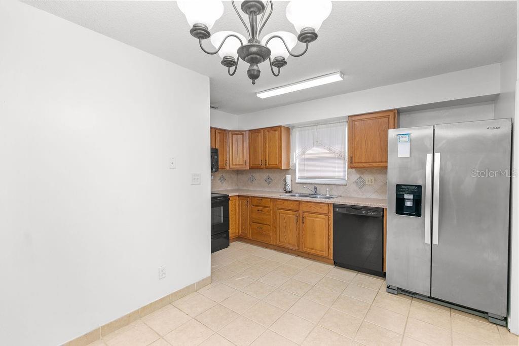 Image 12 of 24 For 4304 London Town Road D224