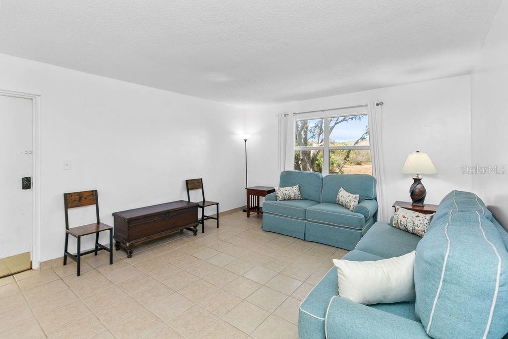 Image 5 of 24 For 4304 London Town Road D224