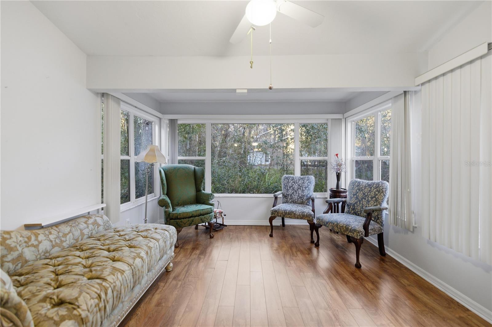 Image 12 of 27 For 832 50th Way