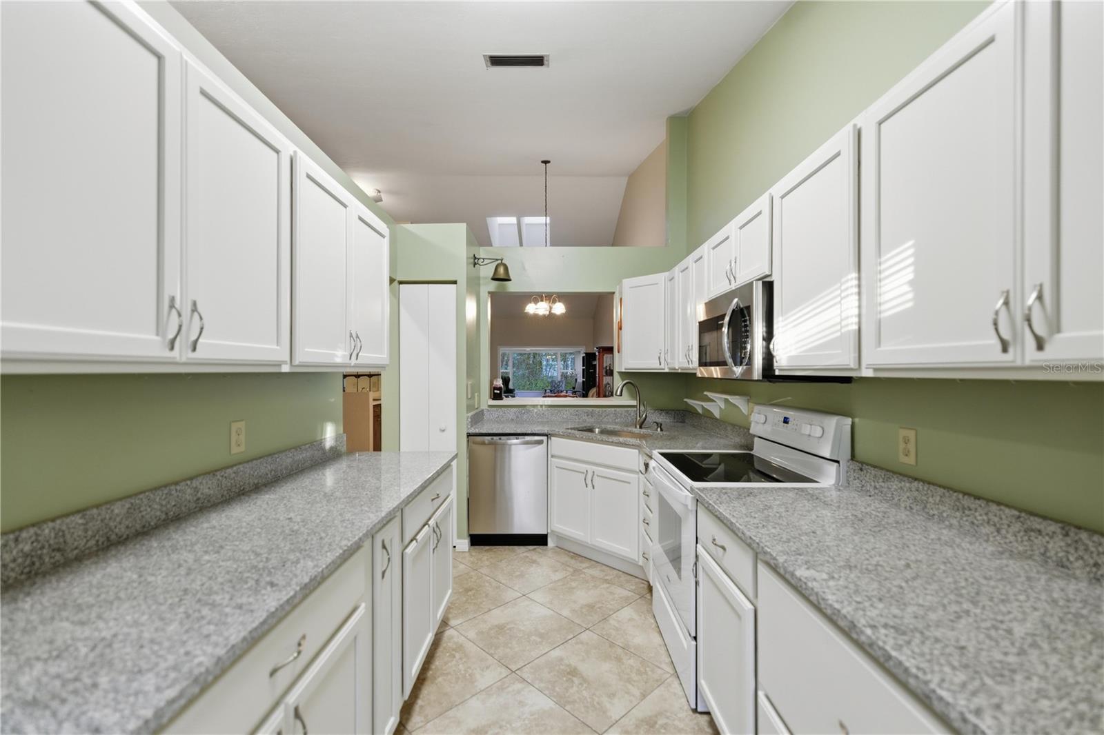 Image 14 of 27 For 832 50th Way