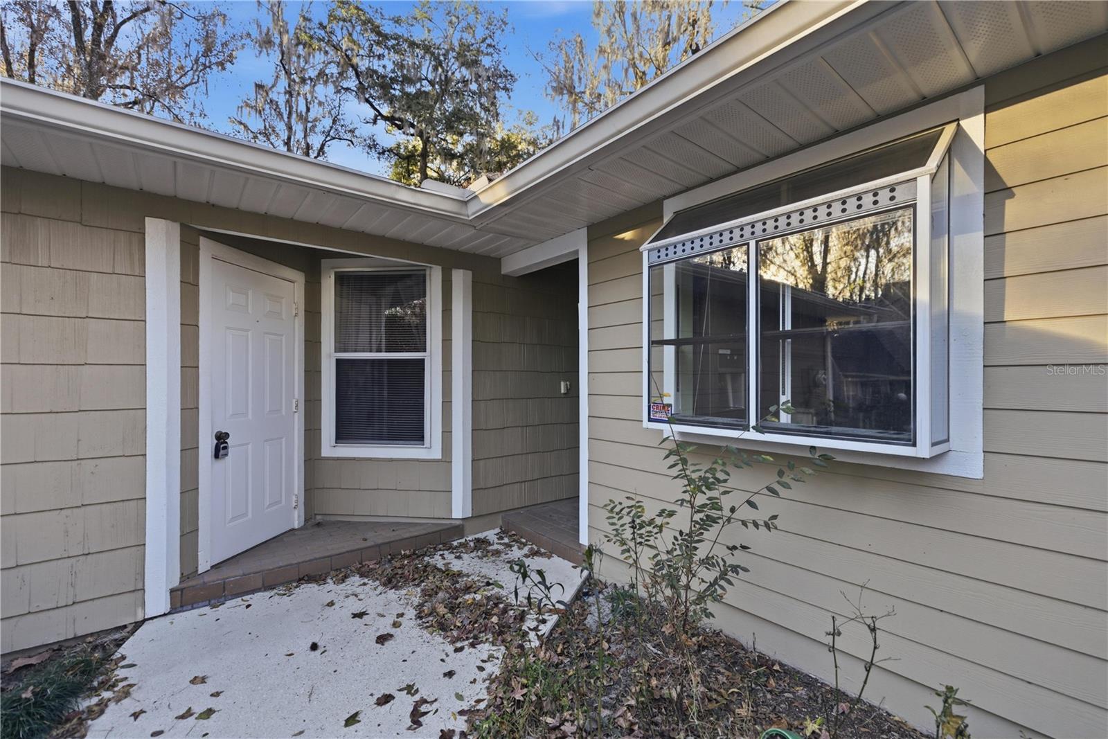 Image 4 of 27 For 832 50th Way