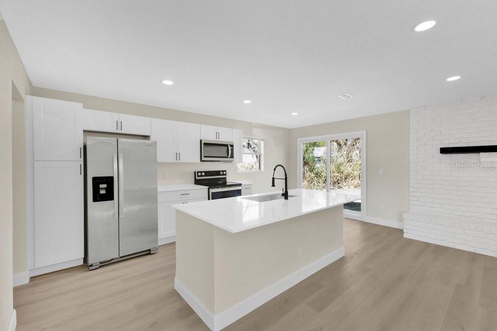 Image 4 of 22 For 4495 Brooke Street