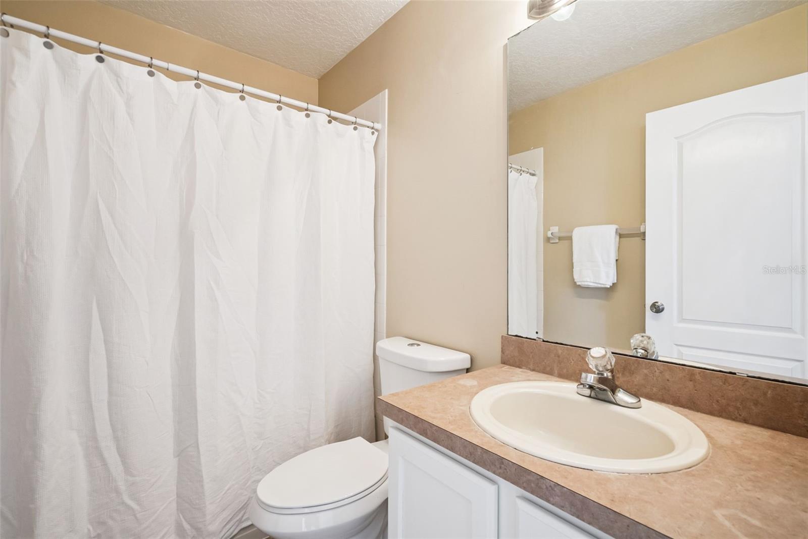 Image 20 of 34 For 14723 Yorkshire Run Drive