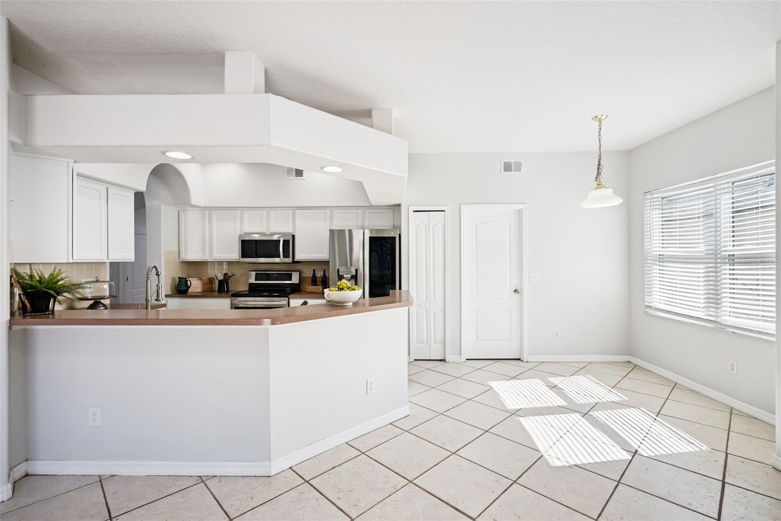 Image 9 of 34 For 14723 Yorkshire Run Drive