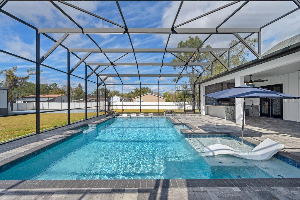 Image 40 of 66 For 4470 Henry J Avenue