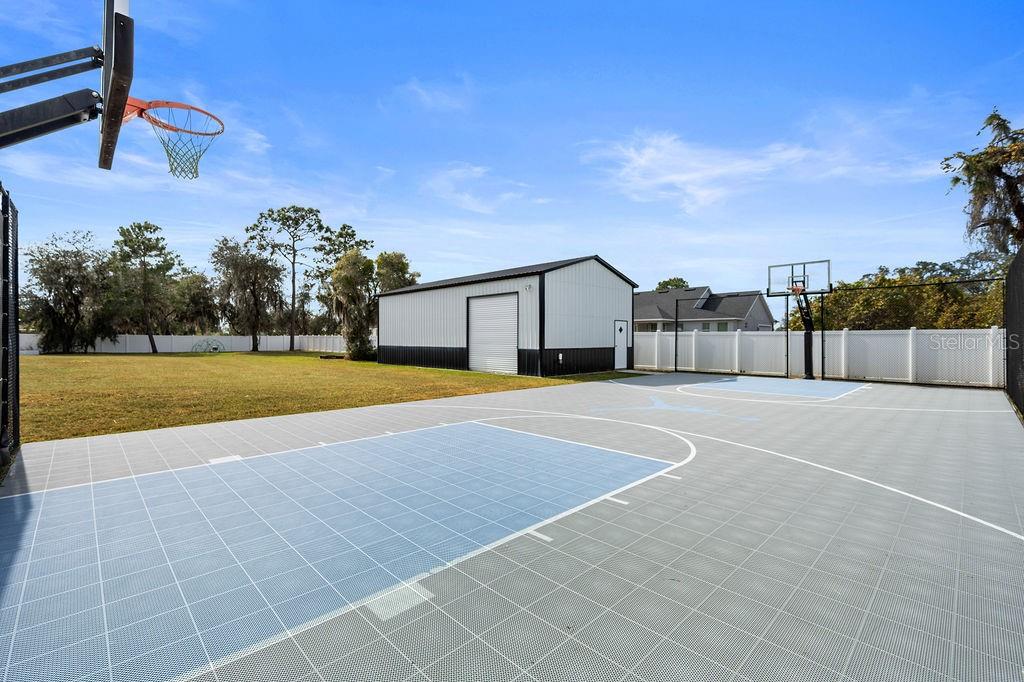 Image 43 of 66 For 4470 Henry J Avenue